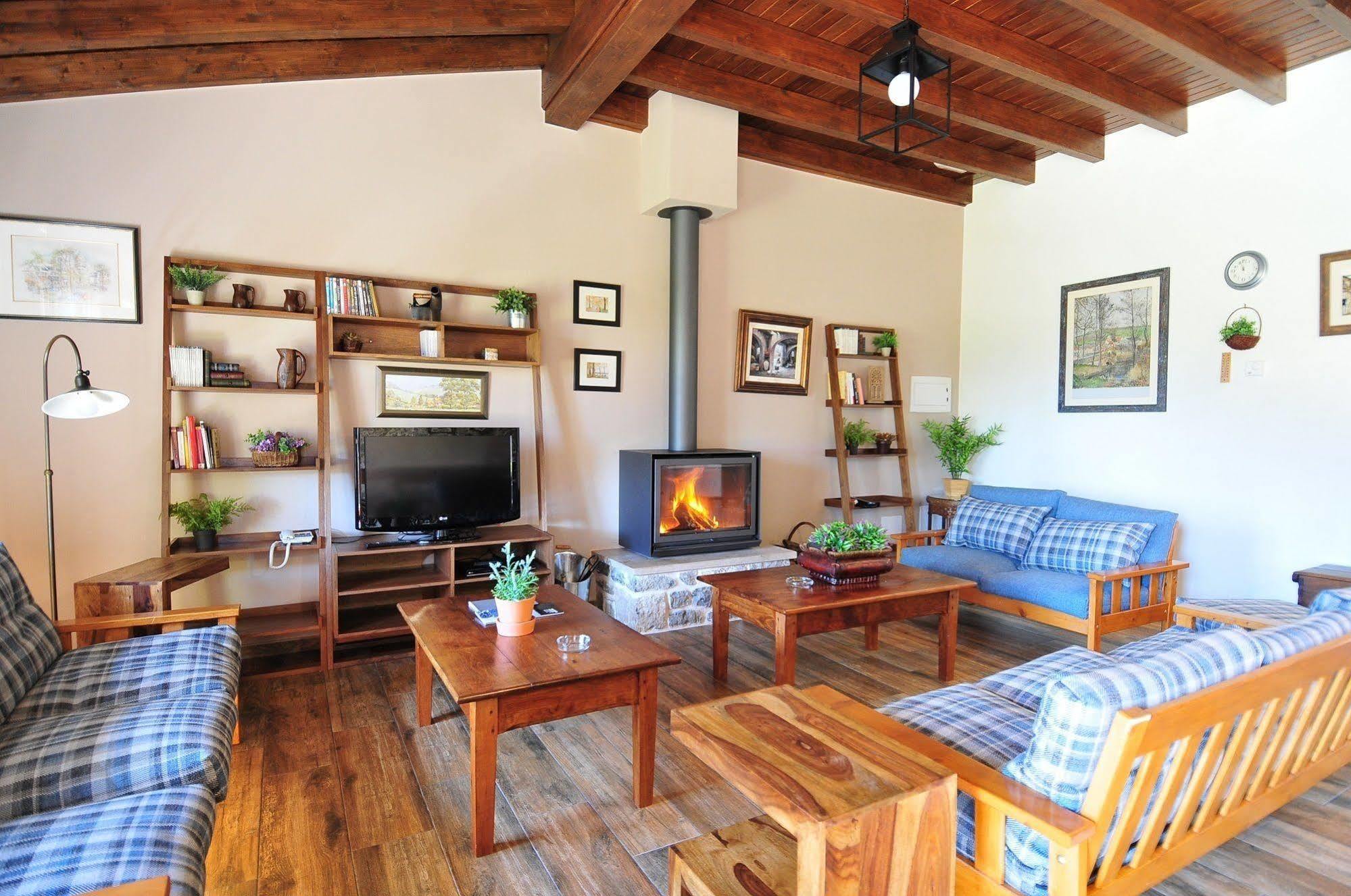 Casas Rurales El Llugaron Miravalles Exteriér fotografie